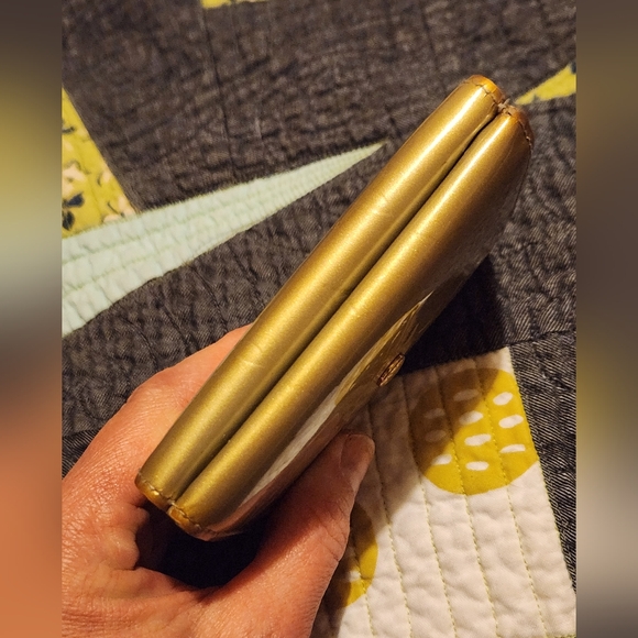 Louis Vuitton Vernis Monogram Trifold Wallet - Picture 14 of 14